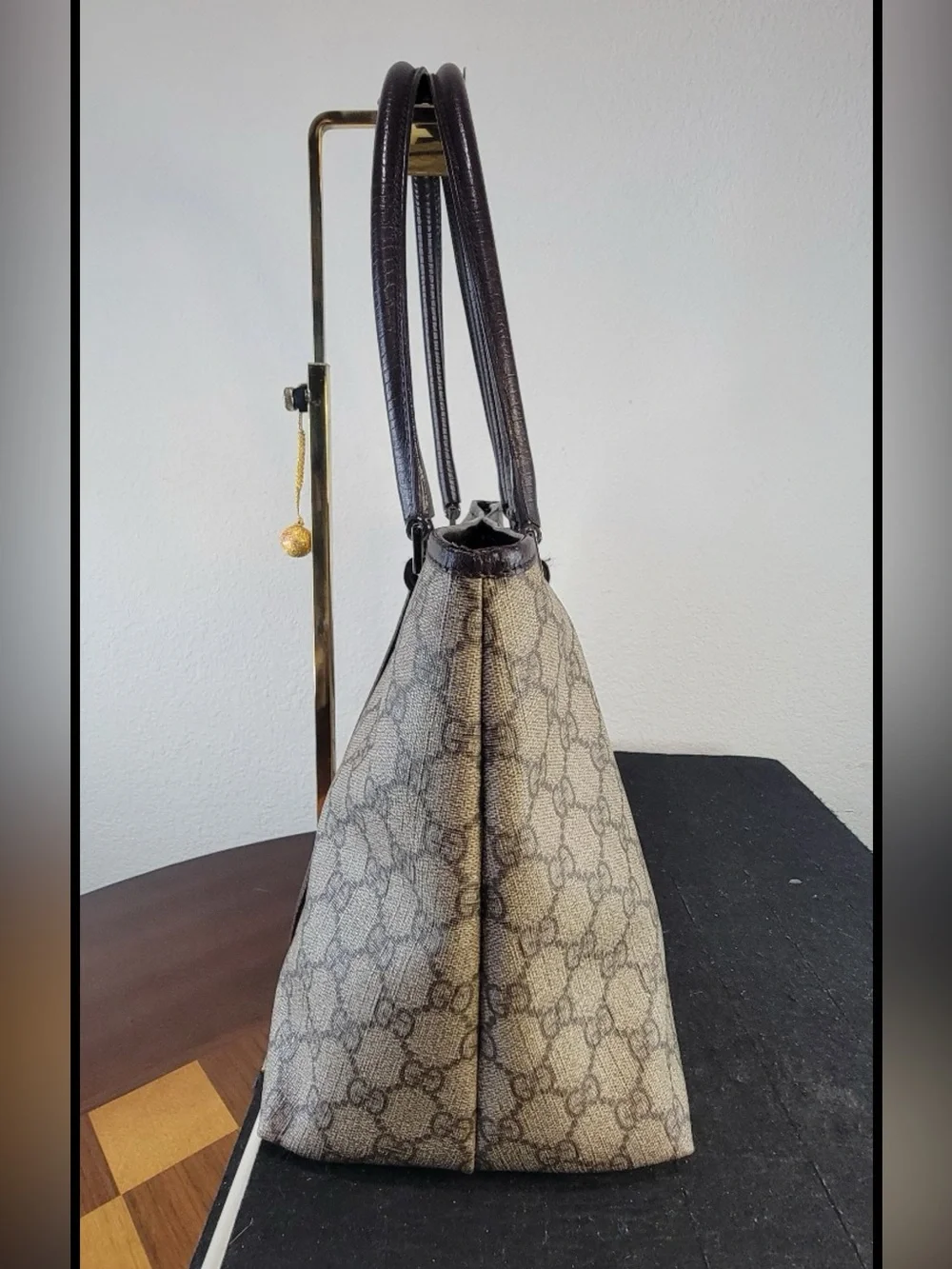 •GUCCI• GG supreme joy tote